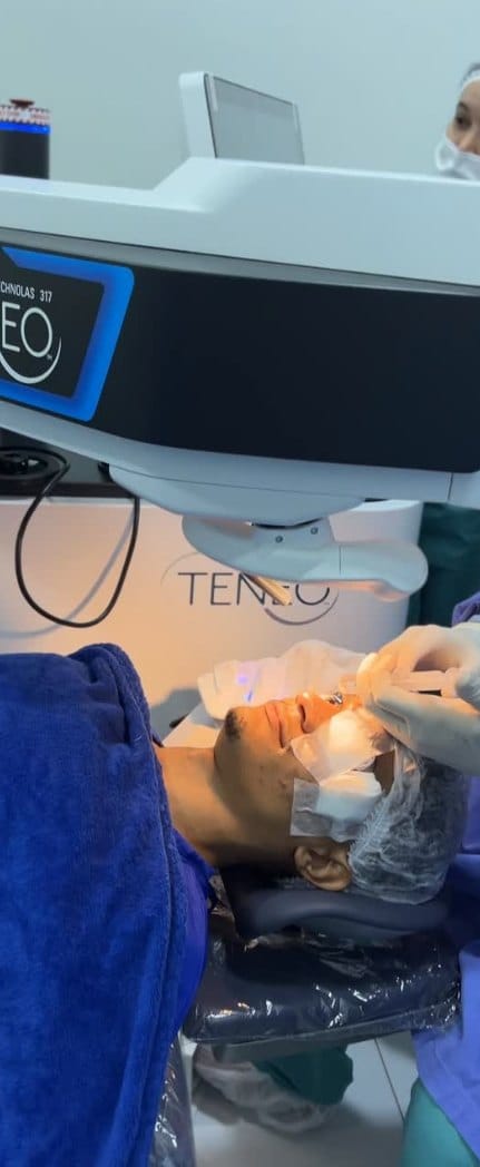 Cirurgia refrativa com o excimer laser Technolas Teneo 317